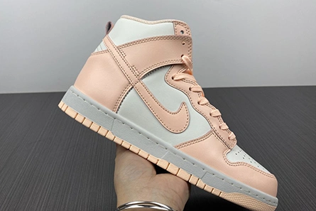 Pricetag-smart Nike Dunk High Sail Crimson Tint (W) DD1869-104 Compact 2328