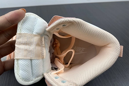 Pricetag-smart Nike Dunk High Sail Crimson Tint (W) DD1869-104 Compact 2328