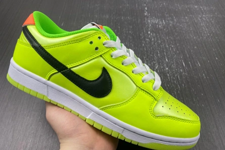 Accessible luxury Nike Dunk Low “Glow in the Dark”  FJ4610-702 UrbanStyle 7664