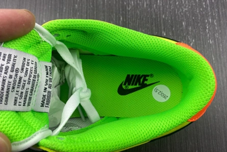 Accessible luxury Nike Dunk Low “Glow in the Dark”  FJ4610-702 UrbanStyle 7664