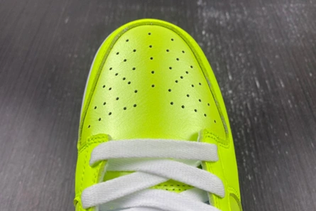 Nike Dunk Low “Glow in the Dark”  FJ4610-702 UrbanStyle 7664