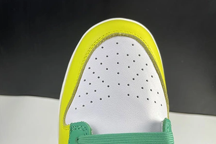 Marked-down Nike Dunk Low Green Strike(W) DD1503-106 Sleek 2289