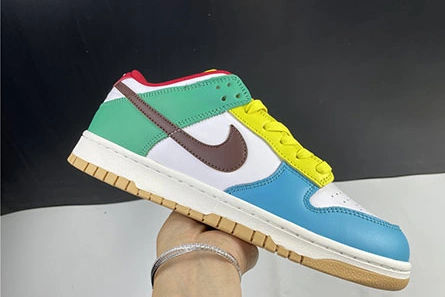 Marked-down Nike Dunk Low Green Strike(W) DD1503-106 Sleek 2289