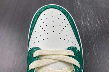 Best-value Nike Dunk Low Malachite University Gold (Women's)  FB7173-131 SmartChoice 2093