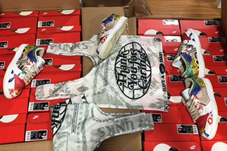 High-tier replica Nike Dunk Low SP “Thank You For Caring” DA6125-900 Trendsetting 3837