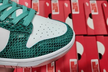Price-wise Nike Dunk Low Snakeskin Washed Teal Bleached Coral  DR8577-300 Affordable 3058