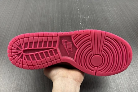 Clearance-priced Nike Dunk Low Valentine's Day (2022) DQ9324-600 EasyMatch 445