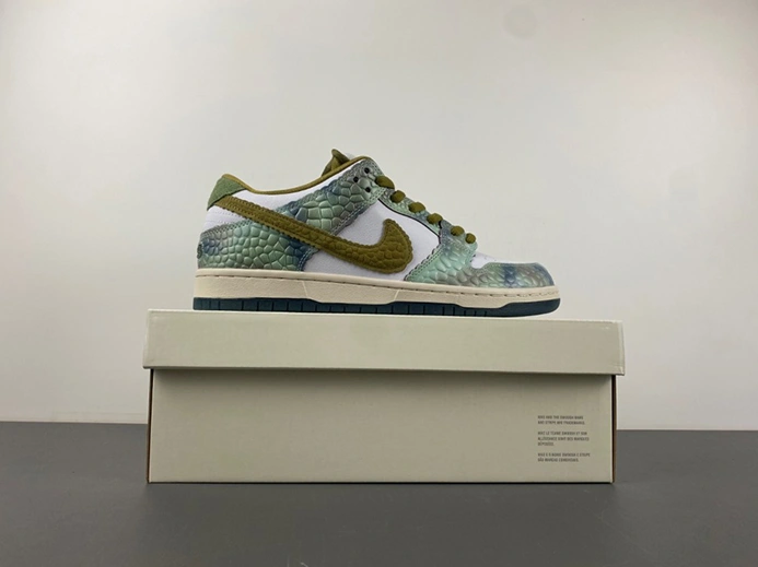 Nike SB Dunk Low Alexis Sablone Chameleon  HJ3386-300 Bold 1016