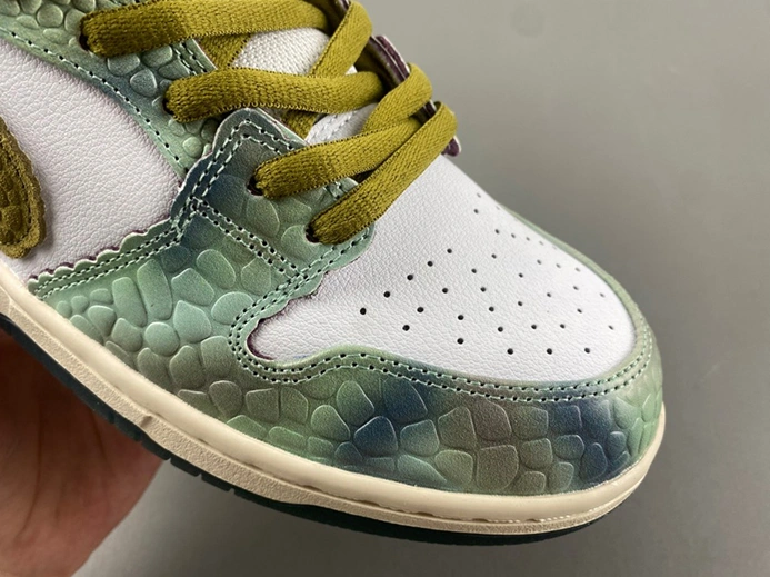 Everyday-priced Nike SB Dunk Low Alexis Sablone Chameleon  HJ3386-300 Bold 1016