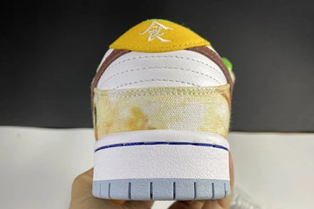 1:1 copy Nike SB Dunk Low “CNY” CV1628-800 Elegant 8241