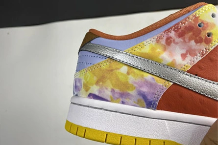 1:1 copy Nike SB Dunk Low “CNY” CV1628-800 Elegant 8241