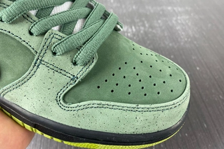 Premium replica Nike SB Dunk Low Concepts Green Lobster BV1310-337 Durable 8270