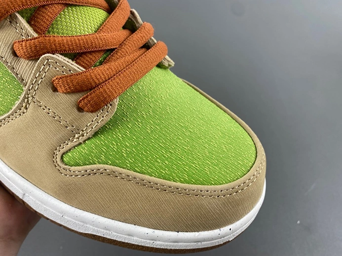 Accessible luxury Nike SB Dunk Low Escargot  FQ7585-200 Resilient 4685