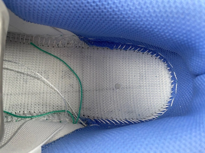 Pricetag-smart Nike SB Dunk Low Futura Laboratories Bleached Aqua  HF6061-400 AllSeason 7002