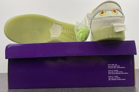 Budget-friendly Nike SB Dunk Low “Mummy” DM0774-111 EyeCatching 7058