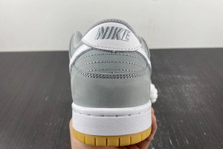 Nike SB Dunk Low Pro ISO Orange Label Wolf Grey Gum DV5464-001 Comfortable 7072