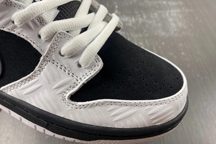 Deal-worthy Nike SB Dunk Low TIGHTBOOTH  FD2629-100 Trendsetting 9188