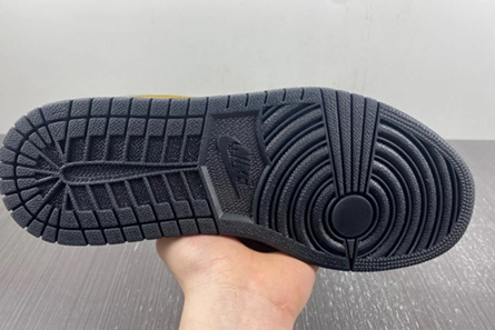 Close-to-original OFF-WHITE x Air Jordan 1 CZ0790-107 Practical 9855