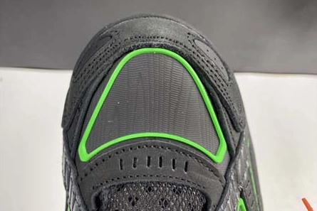 High-tier replica OFF-WHITE x Nike Air Rubber Dunk “Green Strike” CU6015-001 Fashionable 3375