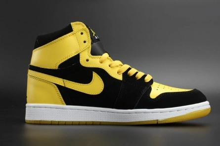 Fair-priced Practical 922 Air Jordan 1 Retro Mid 'New Love 554724-035