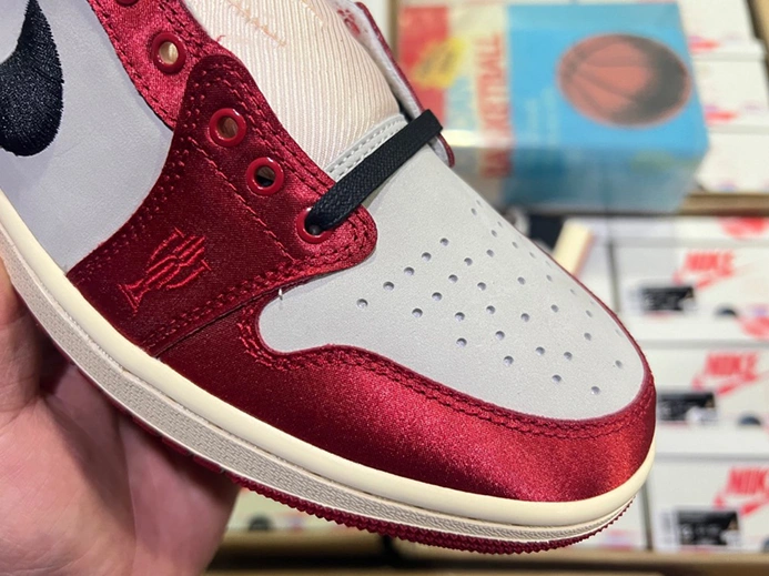 Everyday-priced Practical 9985 Jordan 1 Retro Low OG Trophy Room Away  FN0432-100