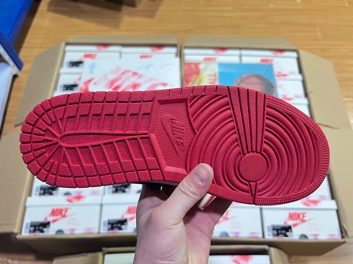Everyday-priced Practical 9985 Jordan 1 Retro Low OG Trophy Room Away  FN0432-100