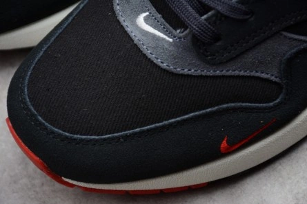 Style match Refined 7498 Nike Air Max 1 Premium