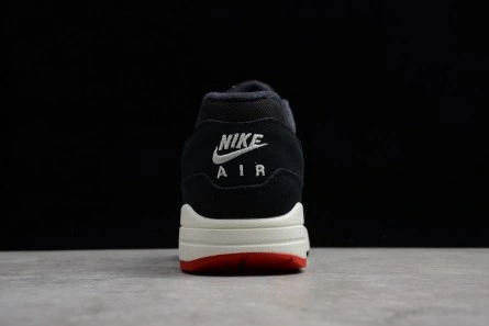 Style match Refined 7498 Nike Air Max 1 Premium