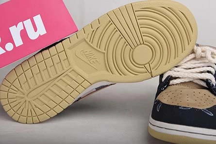 Reliable 9935 Travis Scott x Nike SB Dunk Low TS CT5053-001