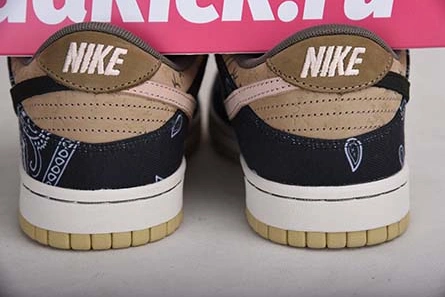 Designer inspired Reliable 9935 Travis Scott x Nike SB Dunk Low TS CT5053-001
