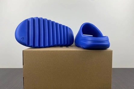 Replica Reliable 9998 ADIDAS YEEZY SLIDE ID4133