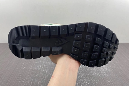 Cost-effective Sacai x VaporWaffle DD1875-102 DailyWear 5193