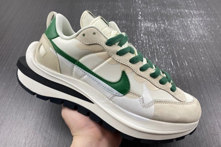 Cost-effective Sacai x VaporWaffle DD1875-102 DailyWear 5193