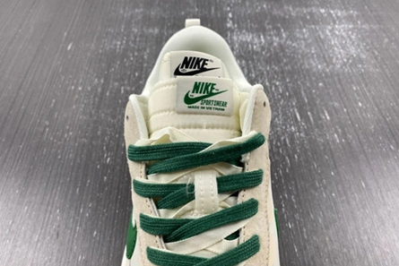 Cost-effective Sacai x VaporWaffle DD1875-102 DailyWear 5193