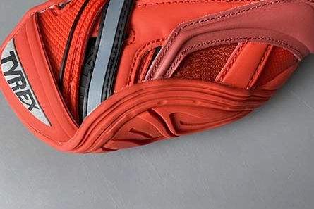 Soft 5920 Balenciaga 5.0 Black Red 617535 W2CB1 1060