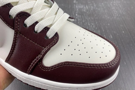 Economical SportInspired 1385 Air Jordan 1 Low DC0774-200