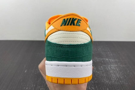 Fashion duplicate SportInspired 1505 Nike SB Dunk Low Legion Pine Kumquat  304292-383