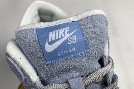 Affordable SportInspired 1671 Sean Cliver x Dunk SB Low  DC9936-100
