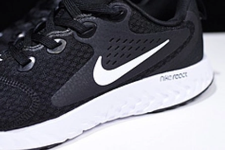 Modestly priced SportInspired 5440 Nike Epic React Flyknit black and white  AA1625 001