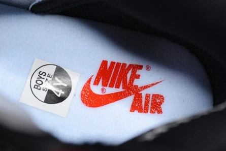 Close-to-original SportInspired 7967 Air Jordan 1 Retro High OG BG - 575441 001