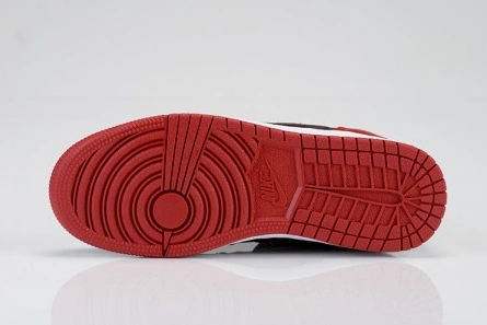 Close-to-original SportInspired 7967 Air Jordan 1 Retro High OG BG - 575441 001