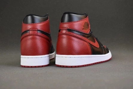 Close-to-original SportInspired 7967 Air Jordan 1 Retro High OG BG - 575441 001