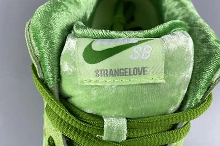 Luxury copy Strangelove x NK Sb Dunk Low 2020 CT2552-300 ModernLook 9676