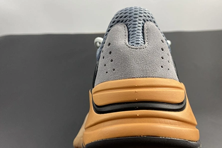 StreetReady 1815 Adidas Yeezy Boost 700 GW0296