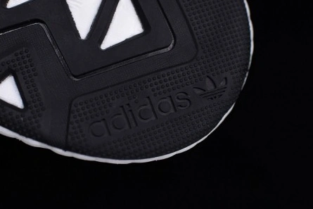 Accessible luxury StreetReady 2333 ADIDAS CONSORTIUM X NAKED ARKYN W AC7669