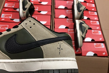 Reproduction Stylish 1263 Nike Dunk SB TRAVIS SCOTT PS X DUNK LOW CU1726 100