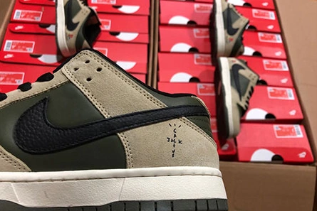 Reproduction Stylish 1263 Nike Dunk SB TRAVIS SCOTT PS X DUNK LOW CU1726 100