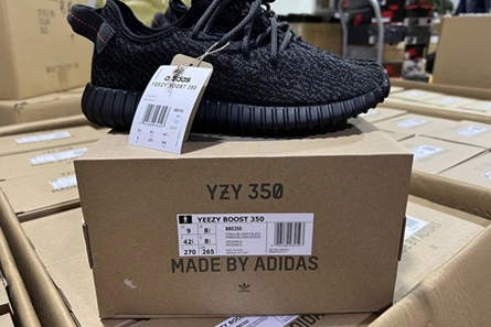 Stylish 7494 Adidas YEEZY 350 Boost Pirate Black BB5350