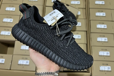 1:1 copy Stylish 7494 Adidas YEEZY 350 Boost Pirate Black BB5350