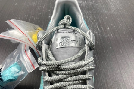 Clearance-priced Tiffany & Co. x Nike Air Force 1 Low DZ1382-003 Trendsetting 2742